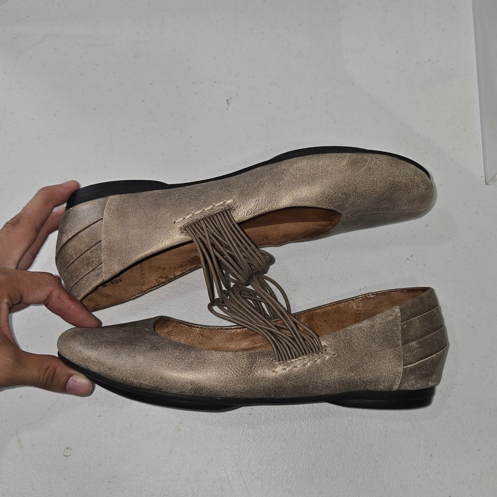 Indigo by Clarks Womens 8M Metallic Gold Leather Strappy Ballet Flats 87674 - Picture 6 of 11